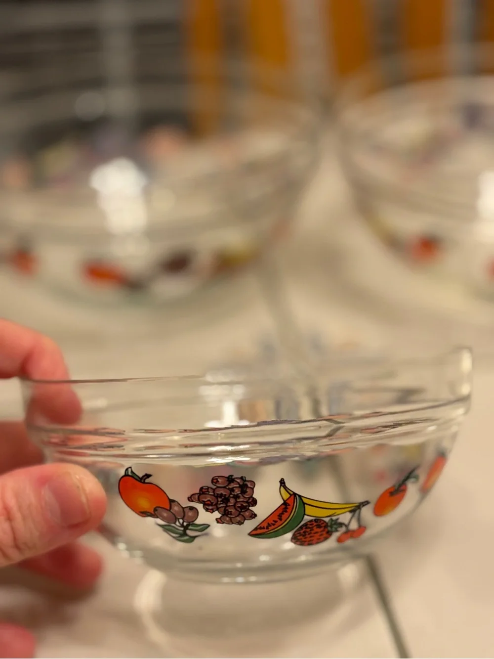 Vintage Imperial 4 Piece Glass Bowl Set Fruit Design Wrapped Around Bowls